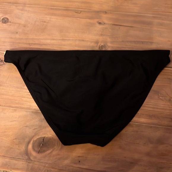 Swimsuit bottom LARGE - Picture 3 of 3
